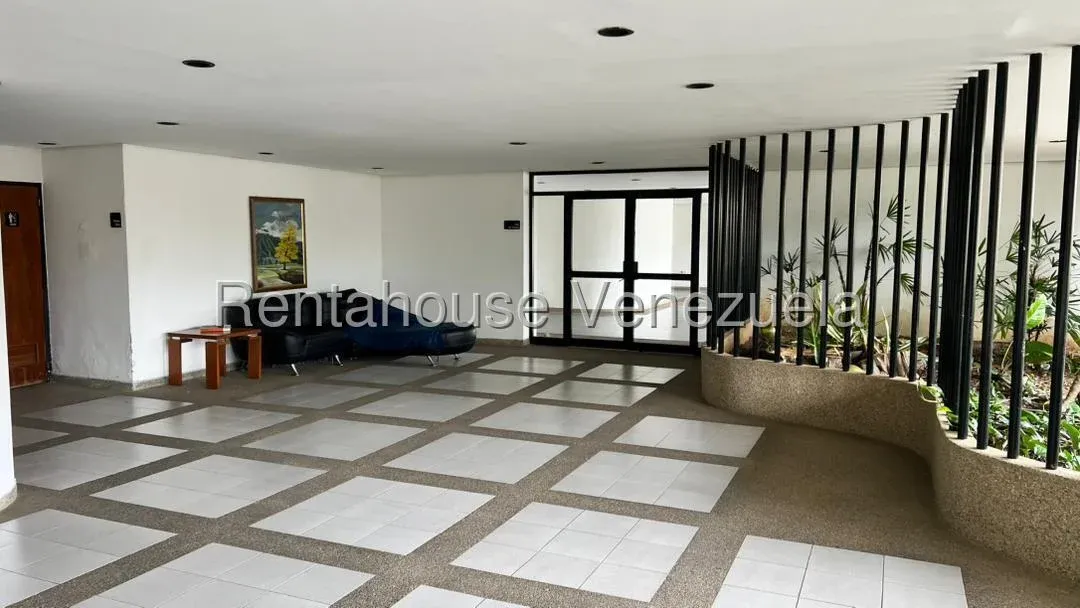 Alquiler de Apartamento en Colinas de Bello Monte. 42Mtrs2 - 11