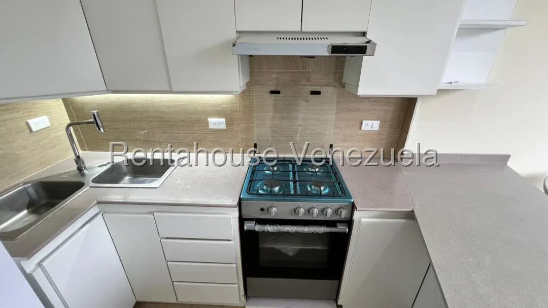 Alquiler de Apartamento en Colinas de Bello Monte. 42Mtrs2 - 5