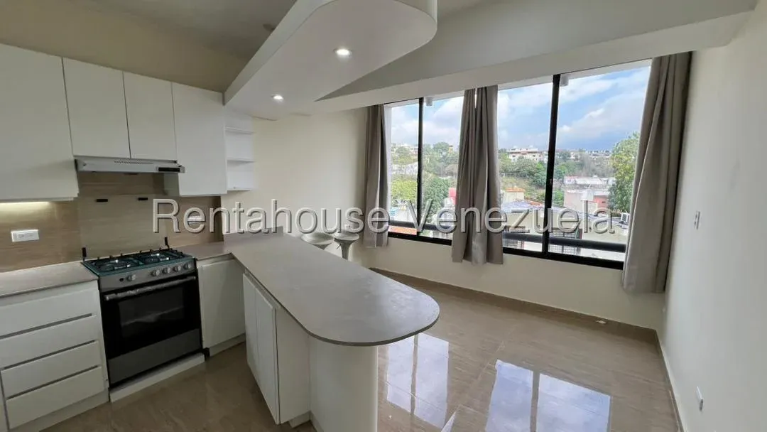 Alquiler de Apartamento en Colinas de Bello Monte. 42Mtrs2 - 6