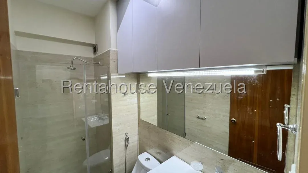 Alquiler de Apartamento en Colinas de Bello Monte. 42Mtrs2 - 9