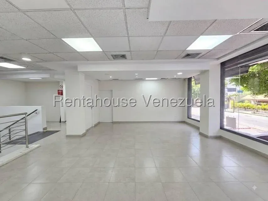 Venta de Local Comercial en Las Mercedes 257Mtrs2 - 7