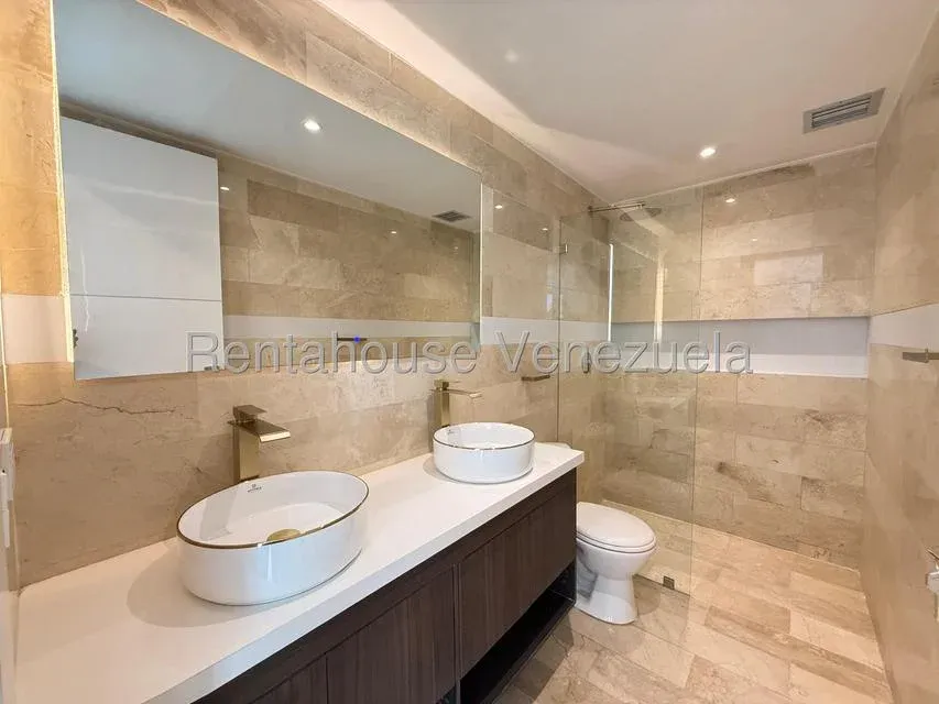 Venta de Apartamento en Lomas del Sol. 86Mtrs2 - 11