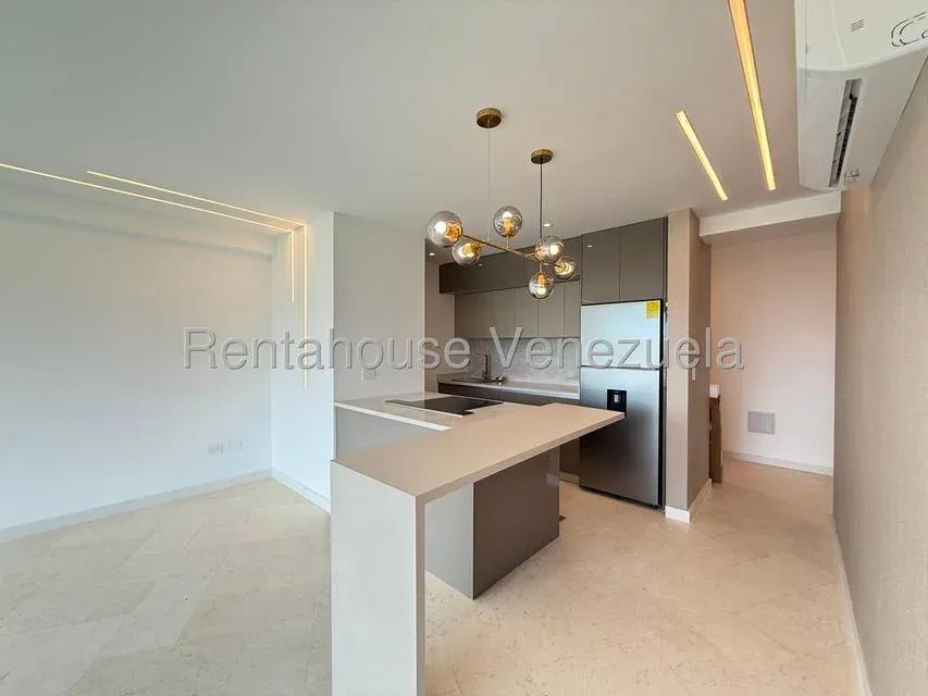 Venta de Apartamento en Lomas del Sol. 86Mtrs2 - 6