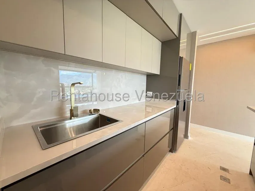 Venta de Apartamento en Lomas del Sol. 86Mtrs2 - 4