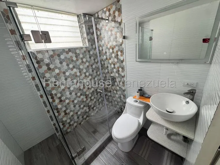 Alquiler de Apartamento en Cumbres de Curumo.  - 14