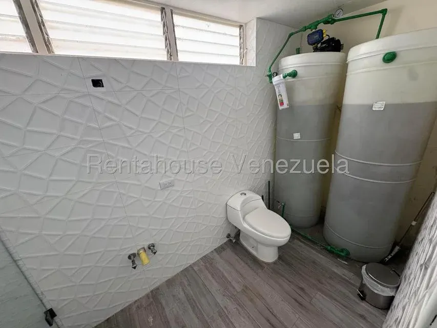 Alquiler de Apartamento en Cumbres de Curumo.  - 17