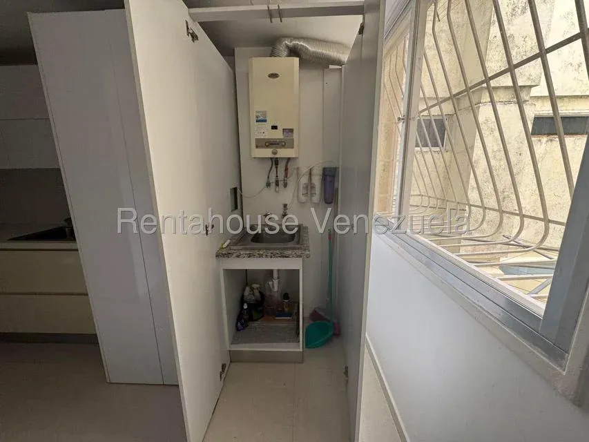 Alquiler de Apartamento en Cumbres de Curumo.  - 20