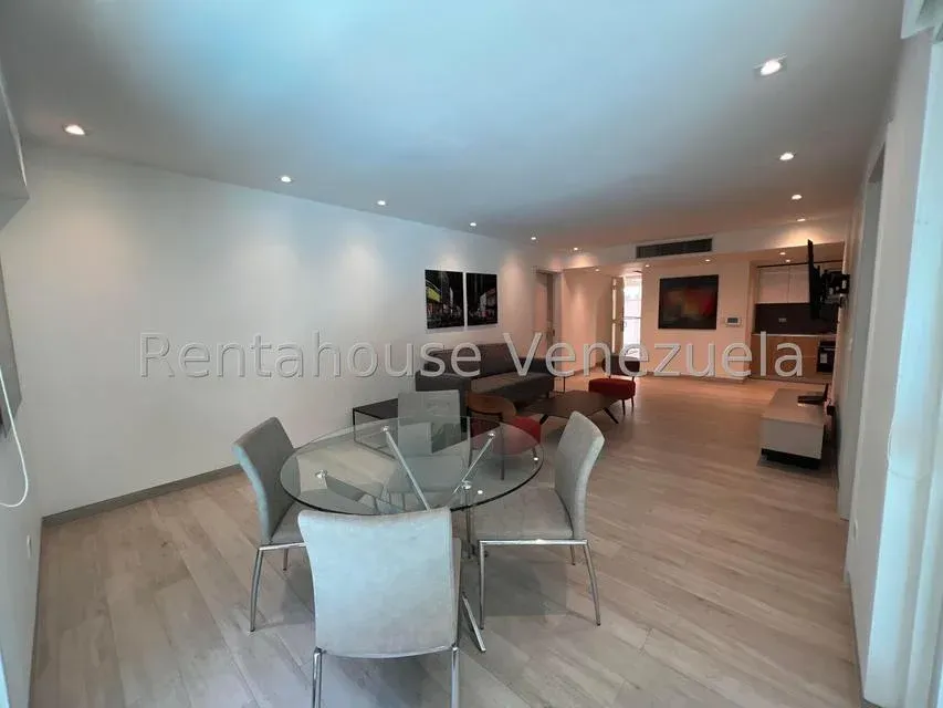 Alquiler de apartamento amoblado en Campo Alegre - 4