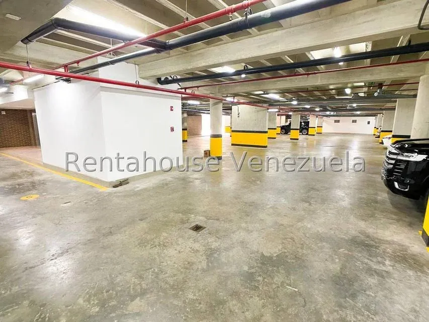 Alquiler de apartamento amoblado en Campo Alegre - 13