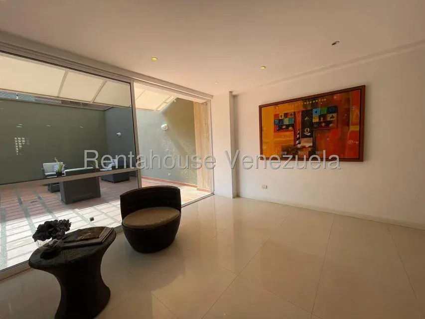 Amplia PB en Venta en Lomas del Sol  - 5