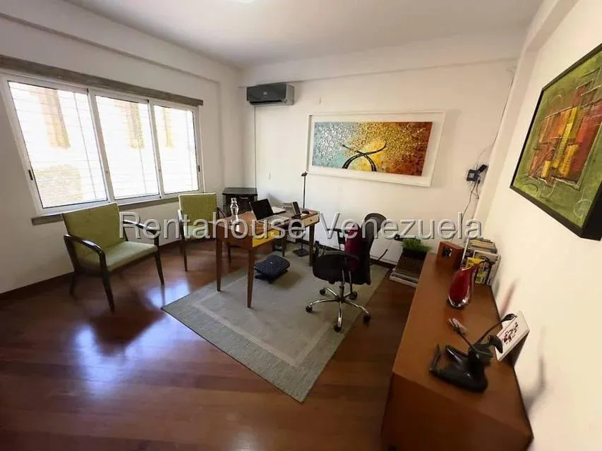 Amplia Casa en venta en Los Samanes - 18