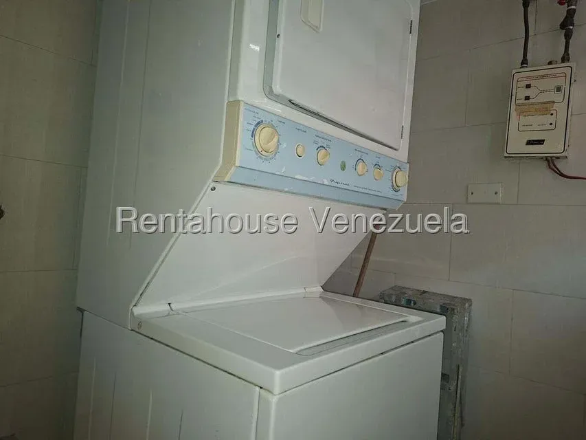 Alquiler de Apartamento en Los Palos Grandes - 9