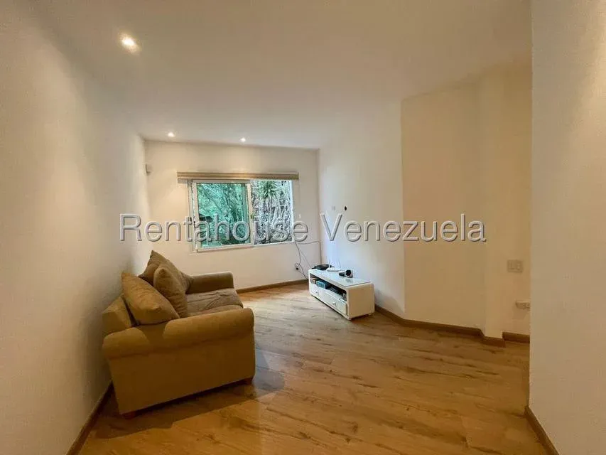 Amplia Casa en Venta en Alto Hatillo - 13