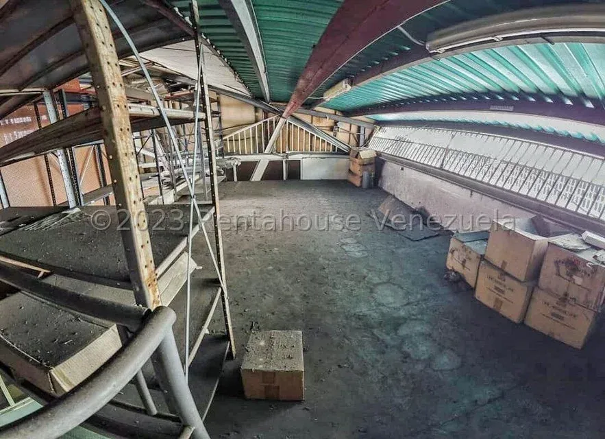 Galpon Industrial en Venta Los Teques. Municipio Guaicaipuro - 11