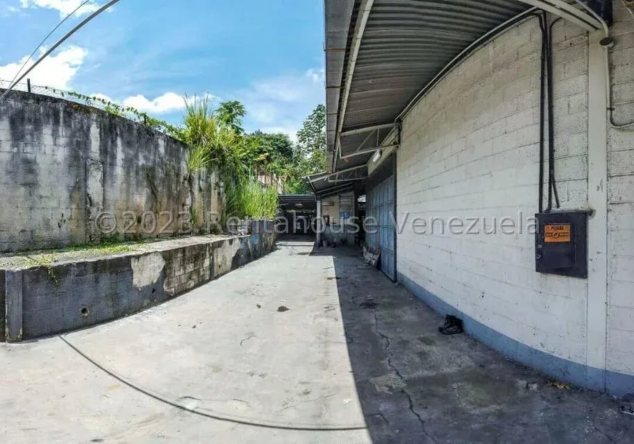 Galpon Industrial en Venta Los Teques. Municipio Guaicaipuro - 13
