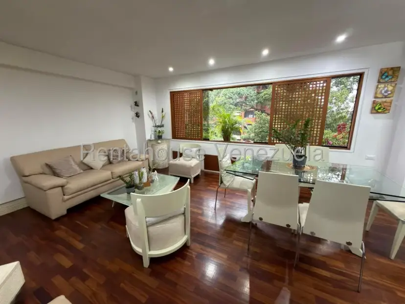 Apartamento en Venta en El Rosal. 
