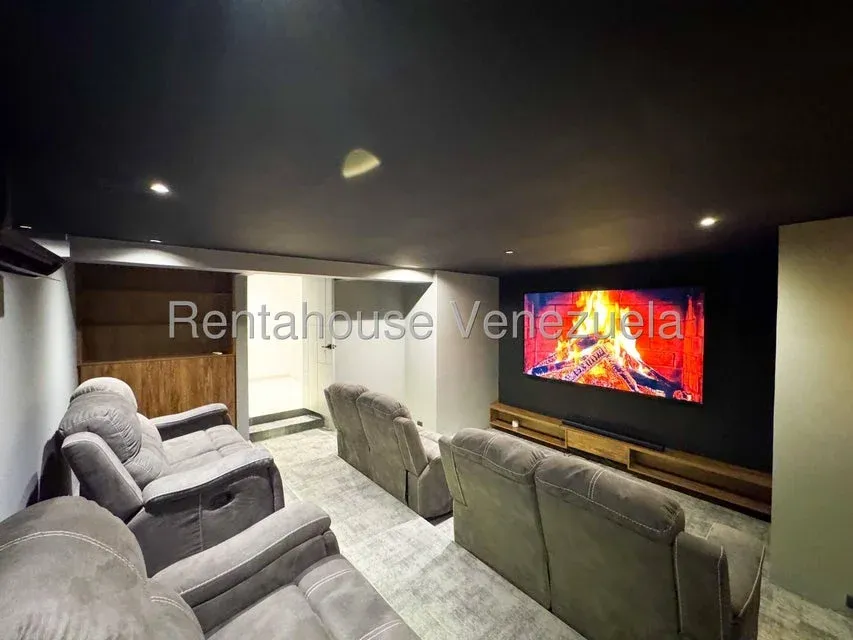 Impecable Casa en Venta en La Tahona. Calle Cerrada #27-5955 - 34