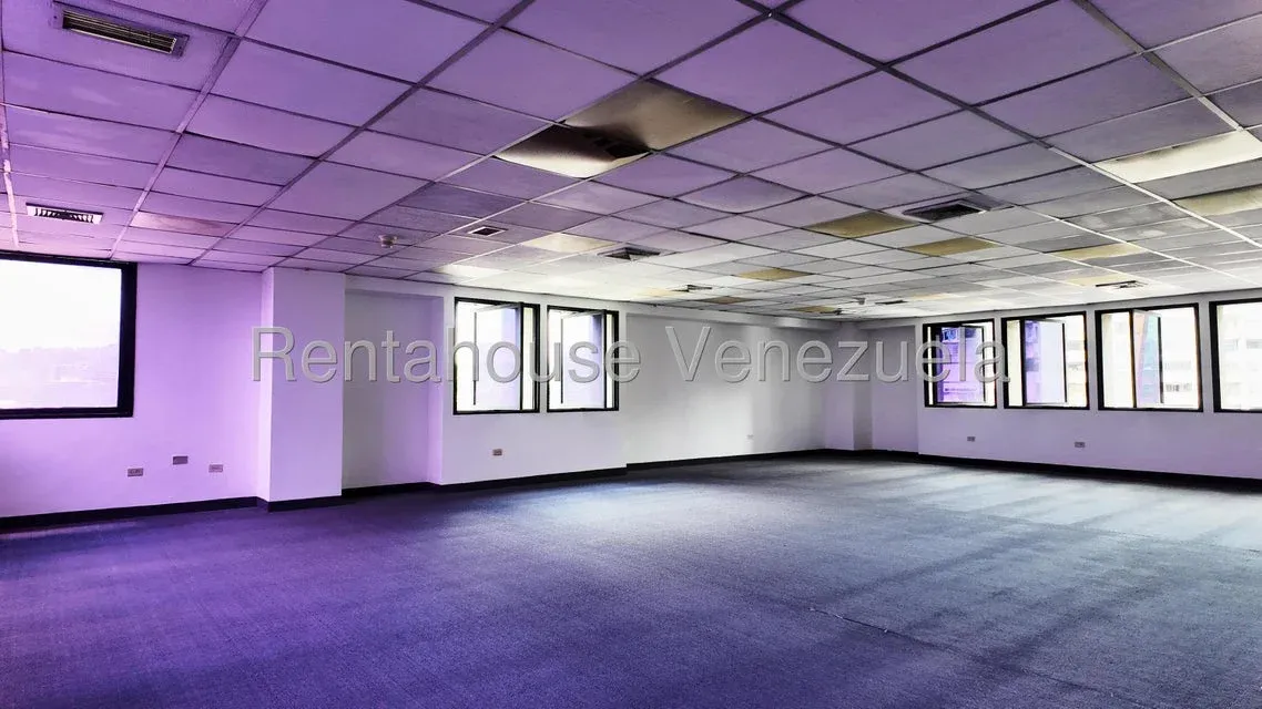 Oficina en Venta en Chacao. #27-6401 - 5