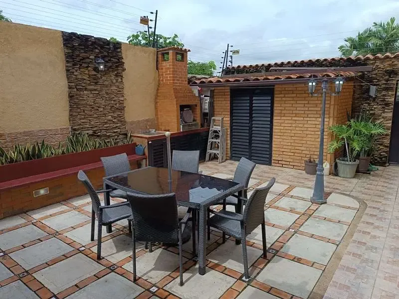 EN VENTA Hermoso towu house Planta 100% Urb Trigal Norte, Valencia - 15