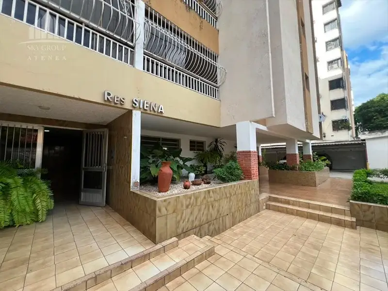 EN VENTA Excelente apto 120 mts2 Urb La Trigaleña, Valencia