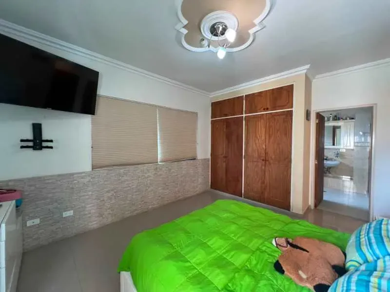 EN VENTA Bellos apto La Trigaleña Alta, Res. La Villete. Valencia - 15