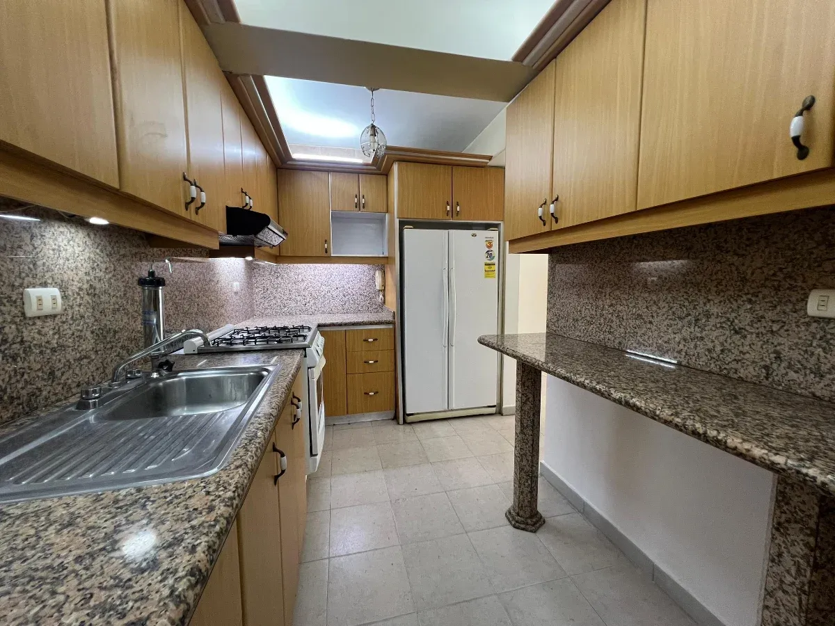 EN VENTA Bello apartamento en el Conjunto mas Cotizado de La Granja, Naguanagua - 6