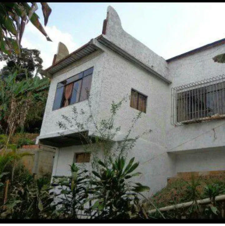 Casa amplia con terreno Hoyo de la puerta - 3