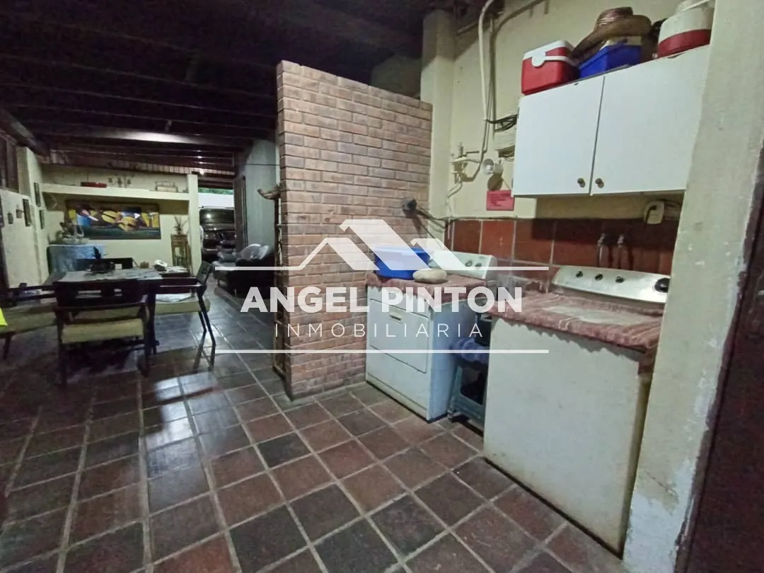 CASA EN VENTA URB CANAIMA MARACAIBO VENEZUELA API 9616  - 5