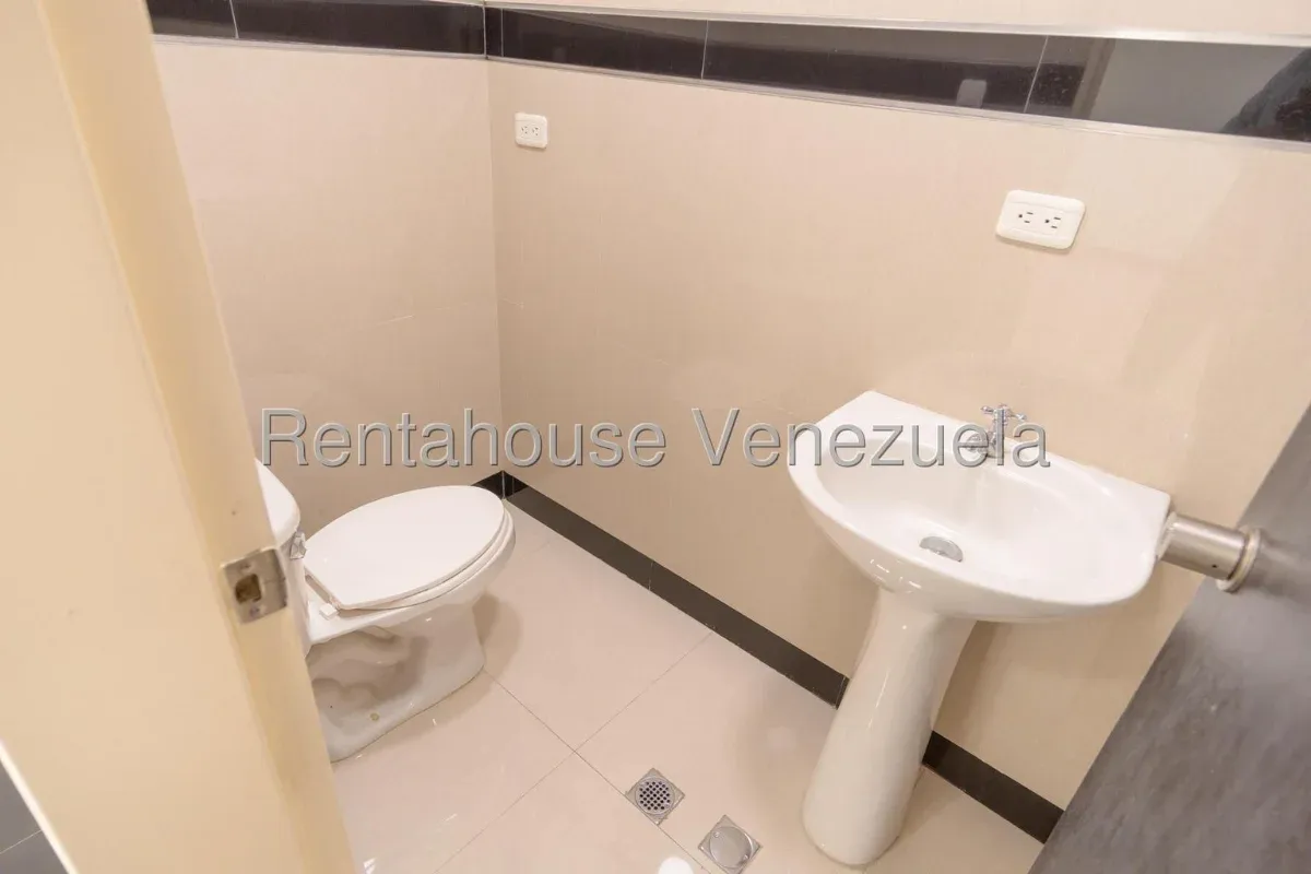 Edificio en Venta Las Mercedes 25-23019 - 10