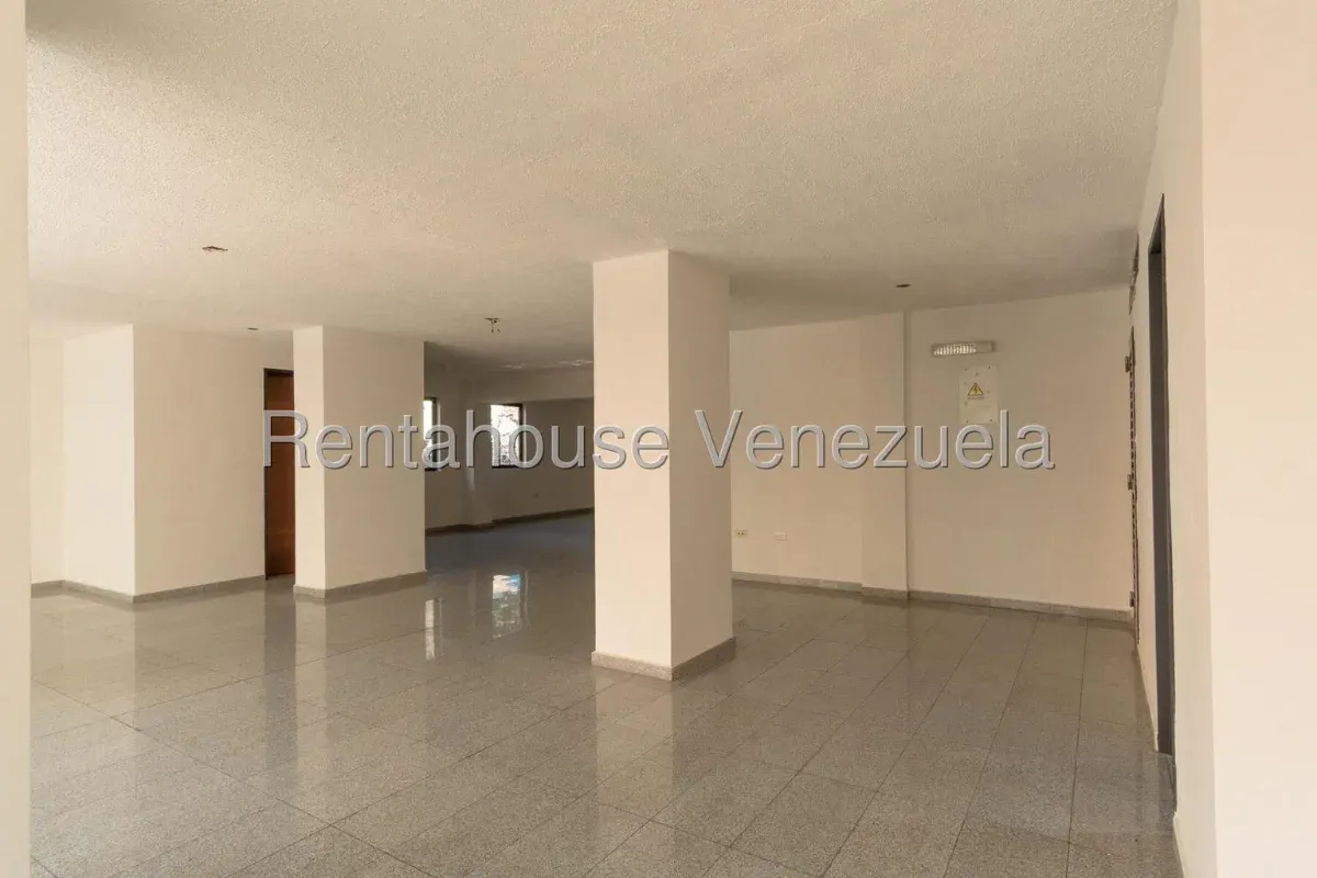 Edificio en Venta Las Mercedes 25-23019 - 13