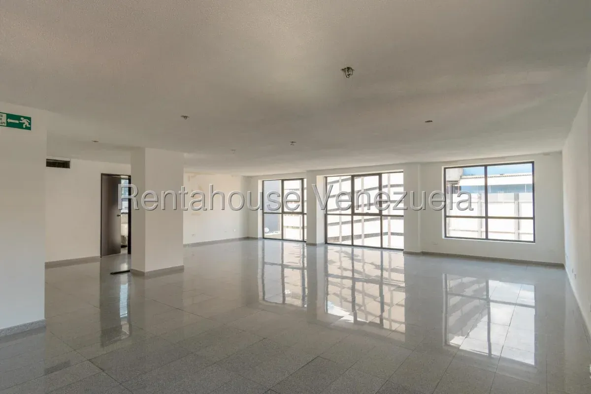 Edificio en Venta Las Mercedes 25-23019 - 14