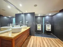 Vista 24