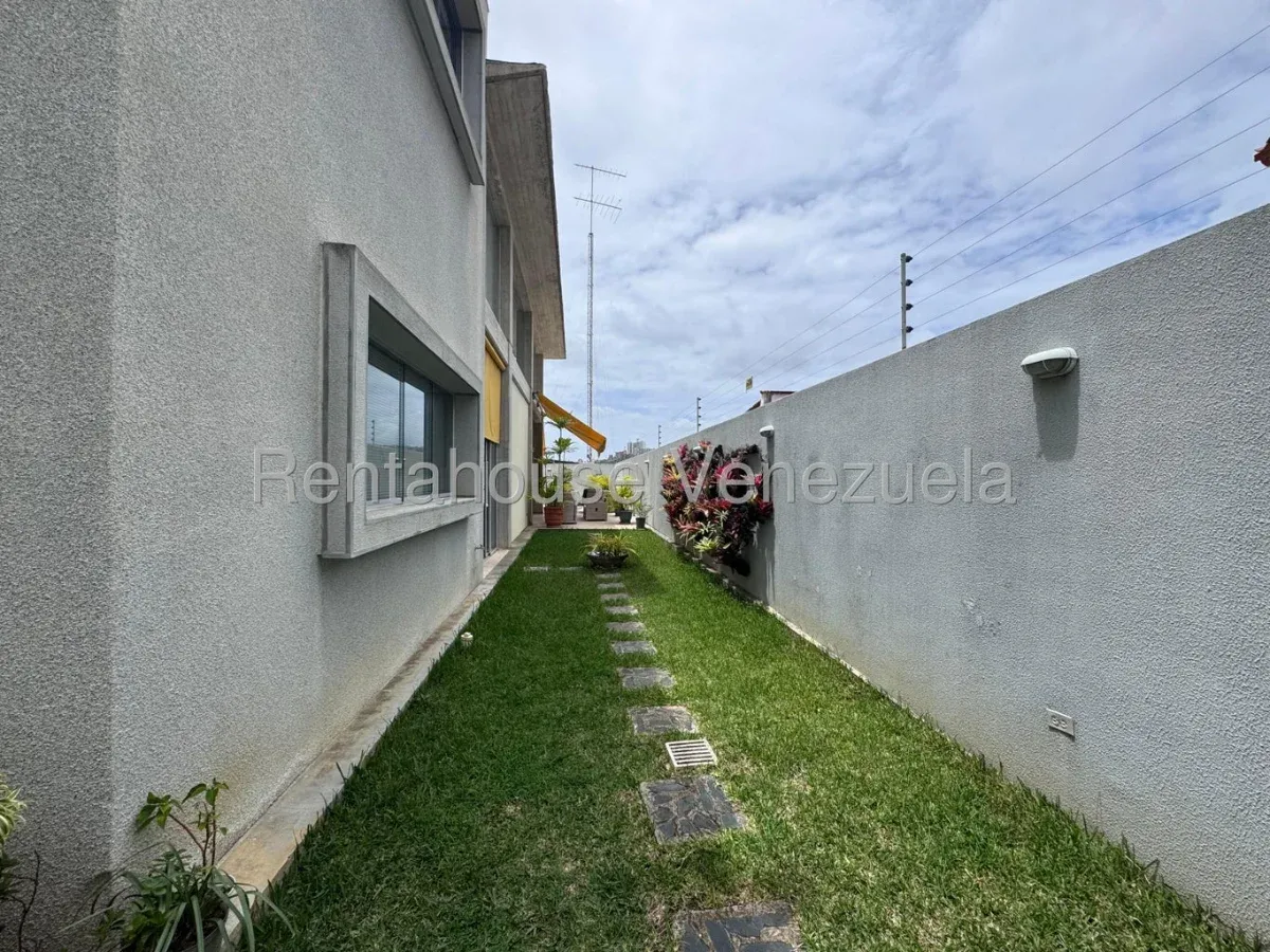 Casa en Venta Prados del Este 25-25015 / 0414-3702803 - 19