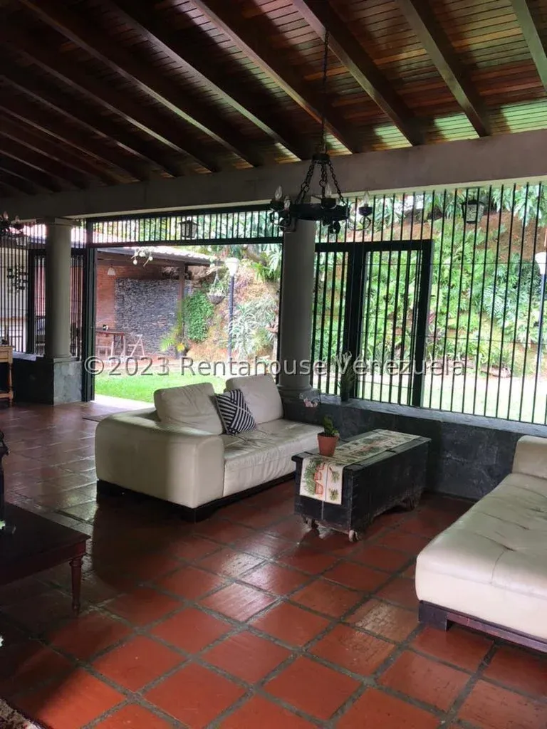 Casa en Venta Prados del Este 25-21135 / 0414-3702803 - 5