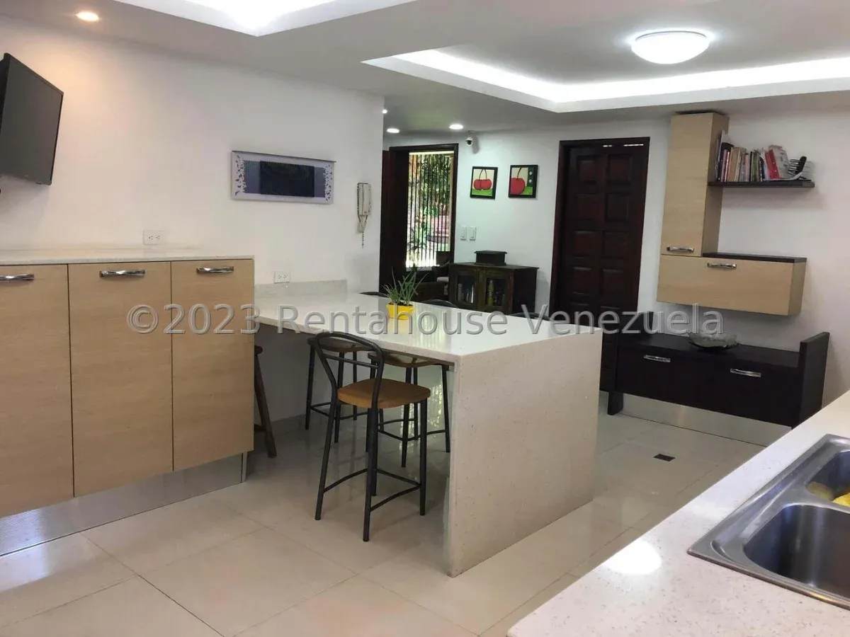 Casa en Venta Prados del Este 25-21135 / 0414-3702803 - 12