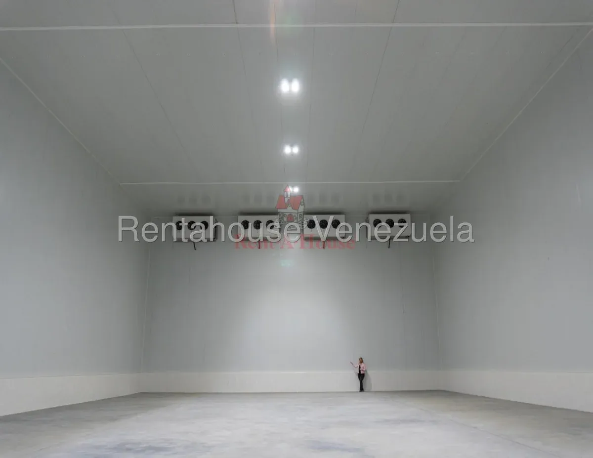 Galpon en Venta La Yaguara 26-2120 / 0414-3702803 - 2