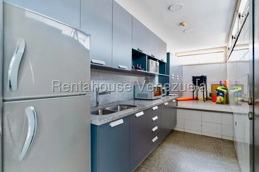 Edificio en Venta Los Ruices 25-22298 / 0414-3702803 - 25