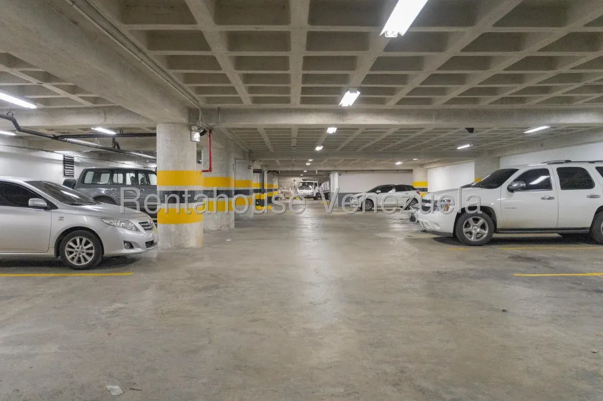 Edificio en Venta Boleita Norte 25-23167 / 0414-3702803 - 39