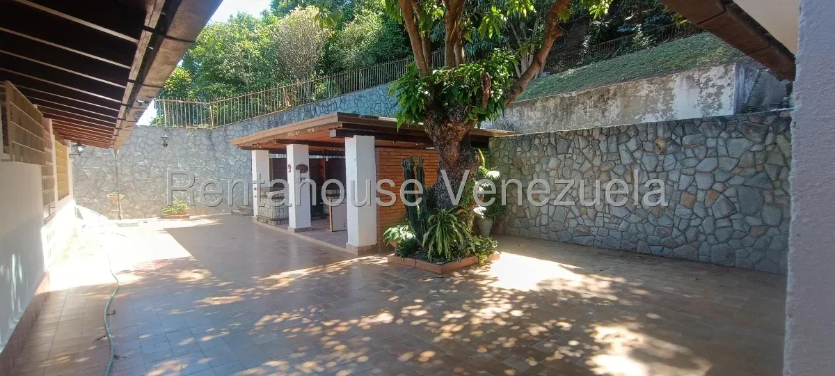 Casa en Venta Prados del Este 26-10849 / 0414-3702803 - 10