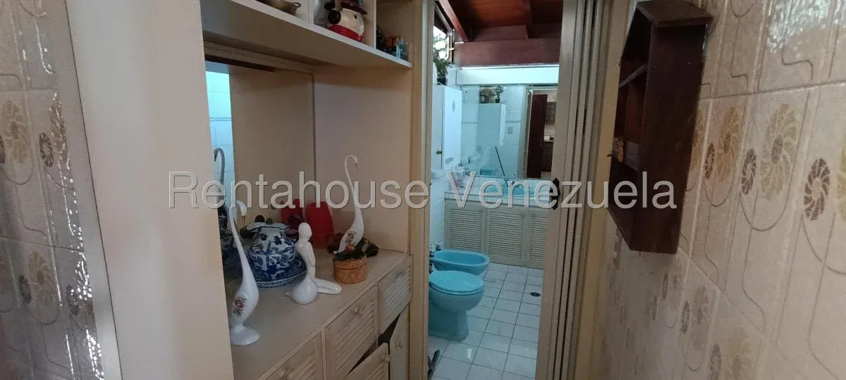 Casa en Venta Prados del Este 26-10849 / 0414-3702803 - 19