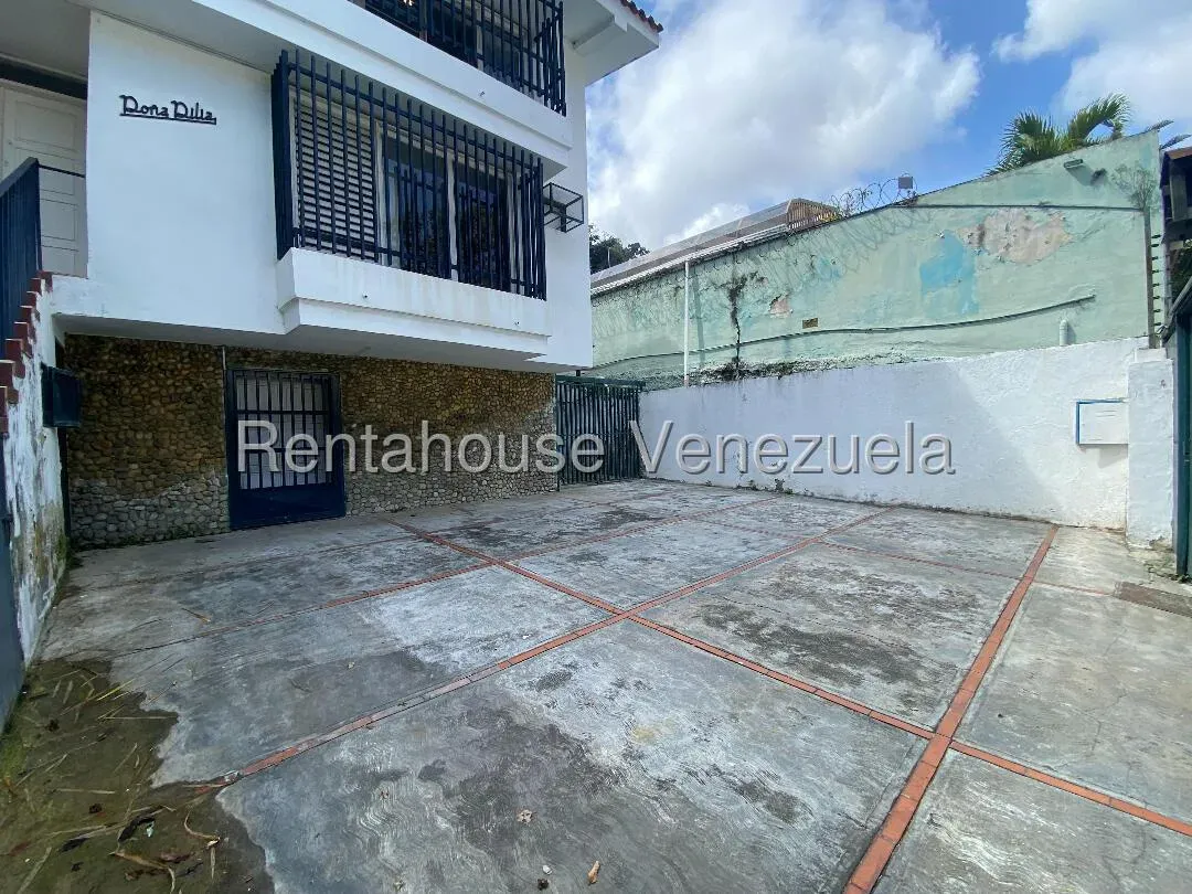 Casa en Venta Prados del Este 26-13525 / 0414-3702803 - 2