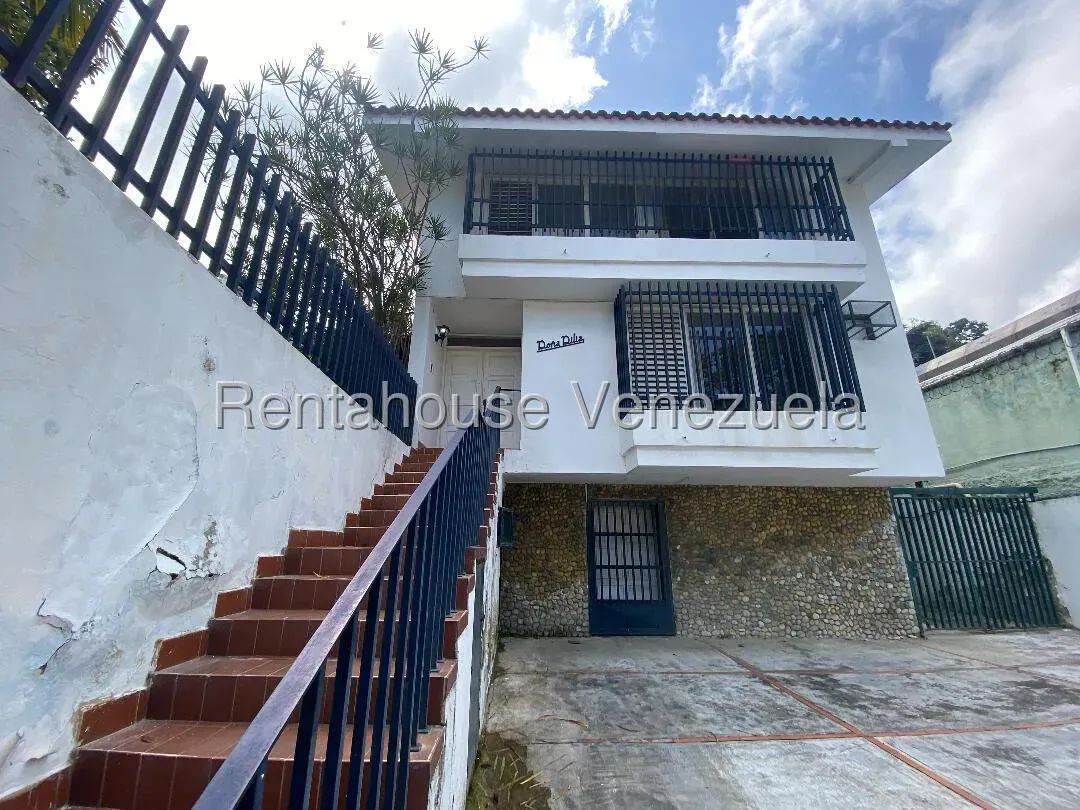 Casa en Venta Prados del Este 26-13525 / 0414-3702803 - 4