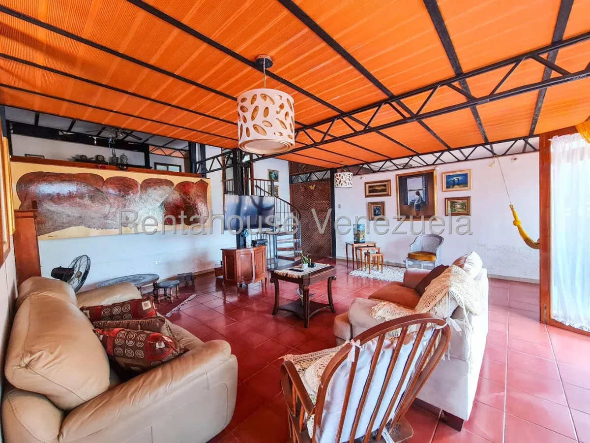 Casa en Venta Prados del Este 26-21027 / 0414-3702803 - 4
