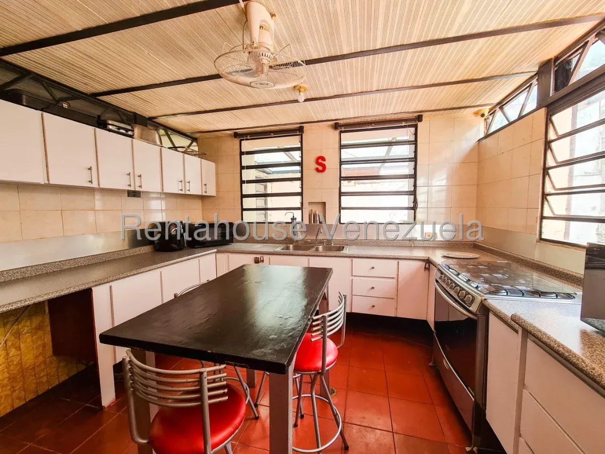 Casa en Venta Prados del Este 26-21027 / 0414-3702803 - 17