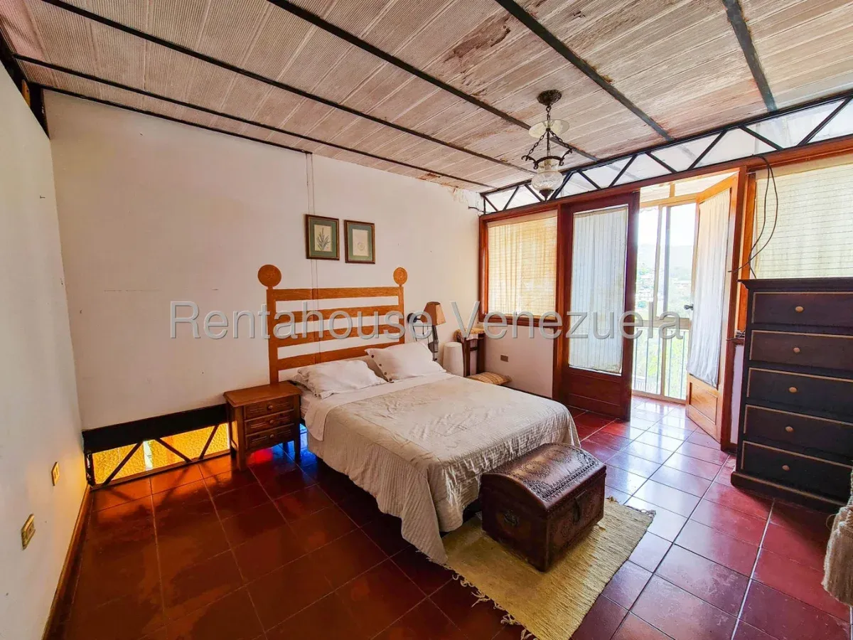 Casa en Venta Prados del Este 26-21027 / 0414-3702803 - 21