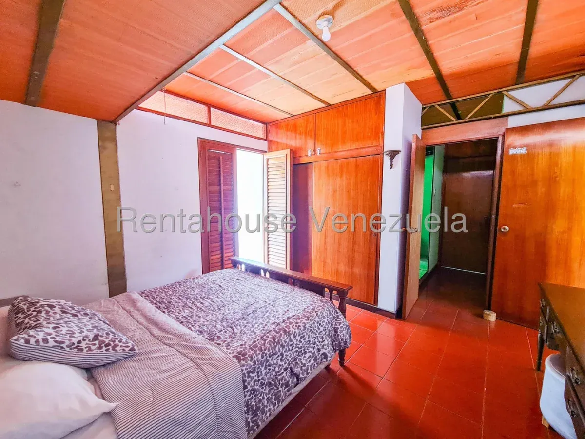 Casa en Venta Prados del Este 26-21027 / 0414-3702803 - 31