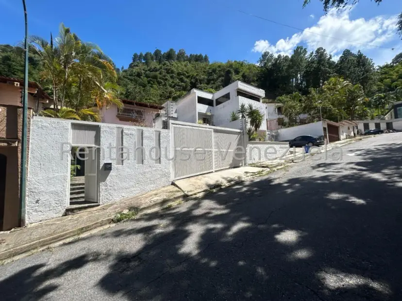 Casa en Venta Prados del Este 26-14226 / 0414-3702803