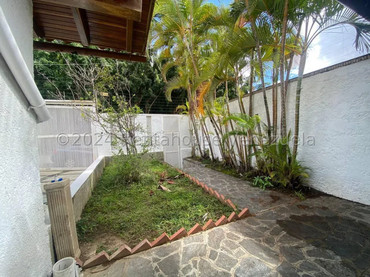 Casa en Venta Prados del Este 26-14226 / 0414-3702803 - 2