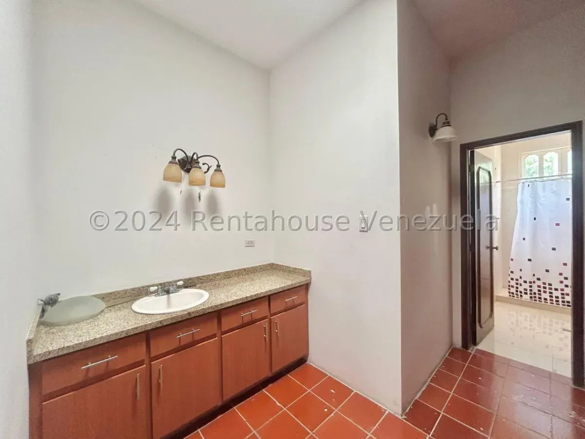 Casa en Venta Prados del Este 26-14226 / 0414-3702803 - 17