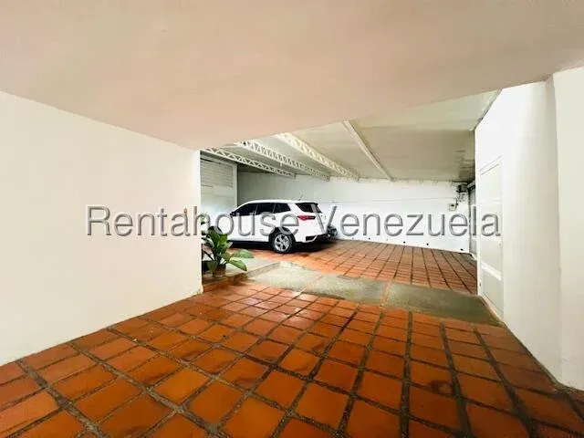 Casa en Venta Prados del Este 26-20495 / 0414-3702803 - 19